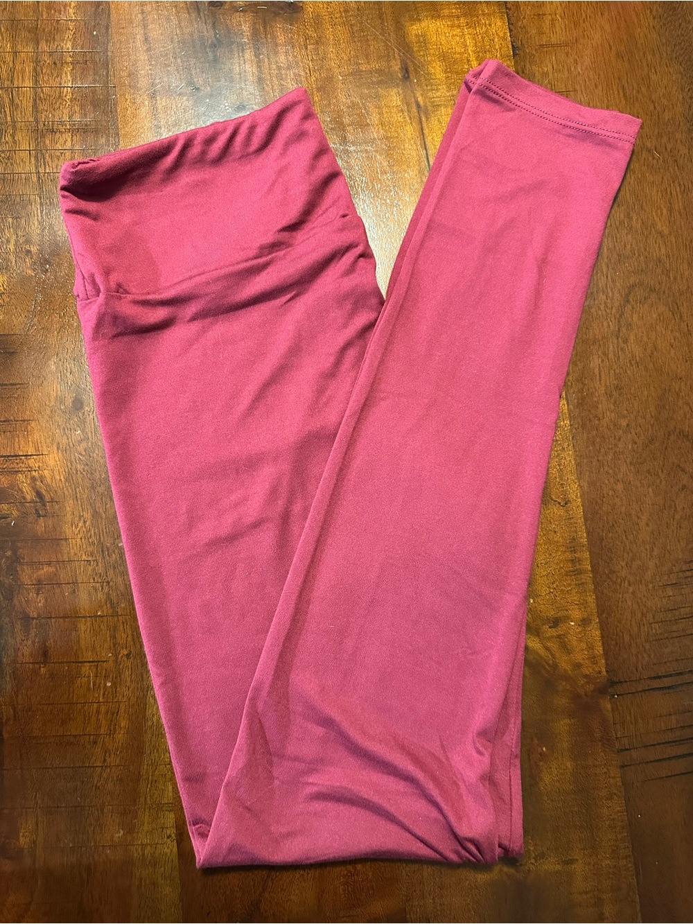 Women’s lularoe leggings os burgundy/wine